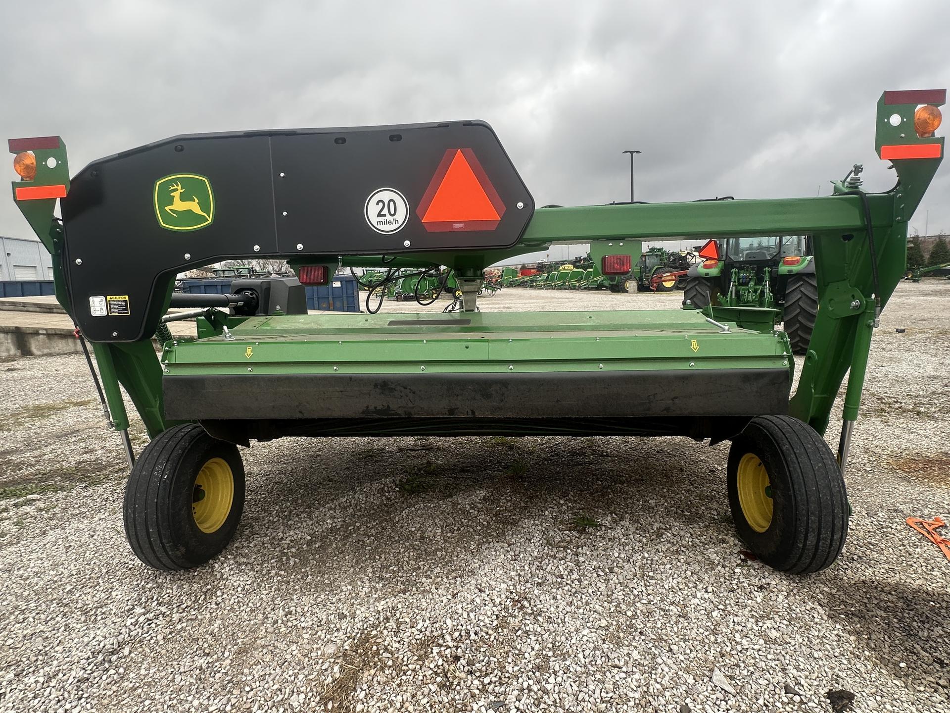 2023 John Deere C400