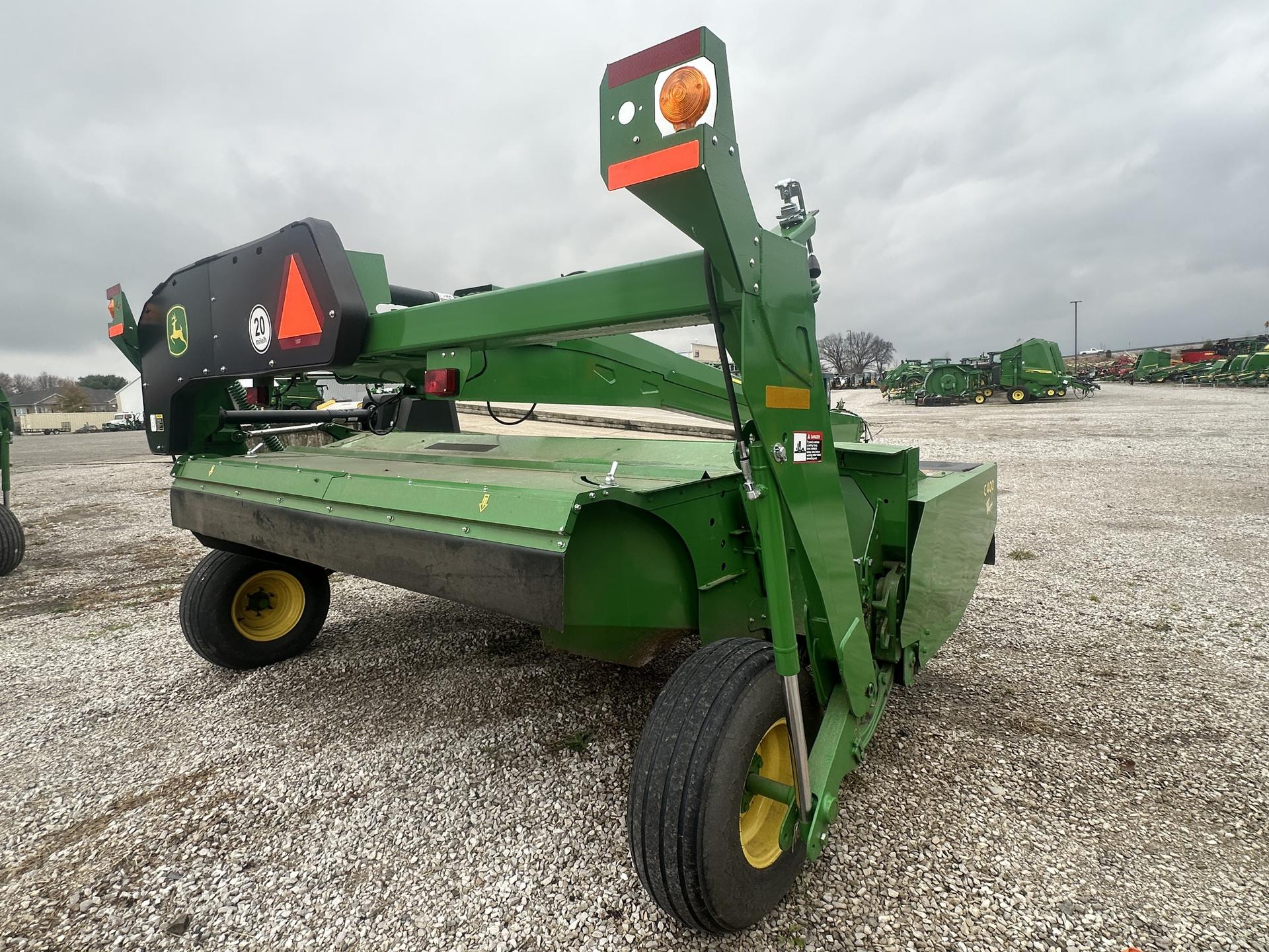 2023 John Deere C400