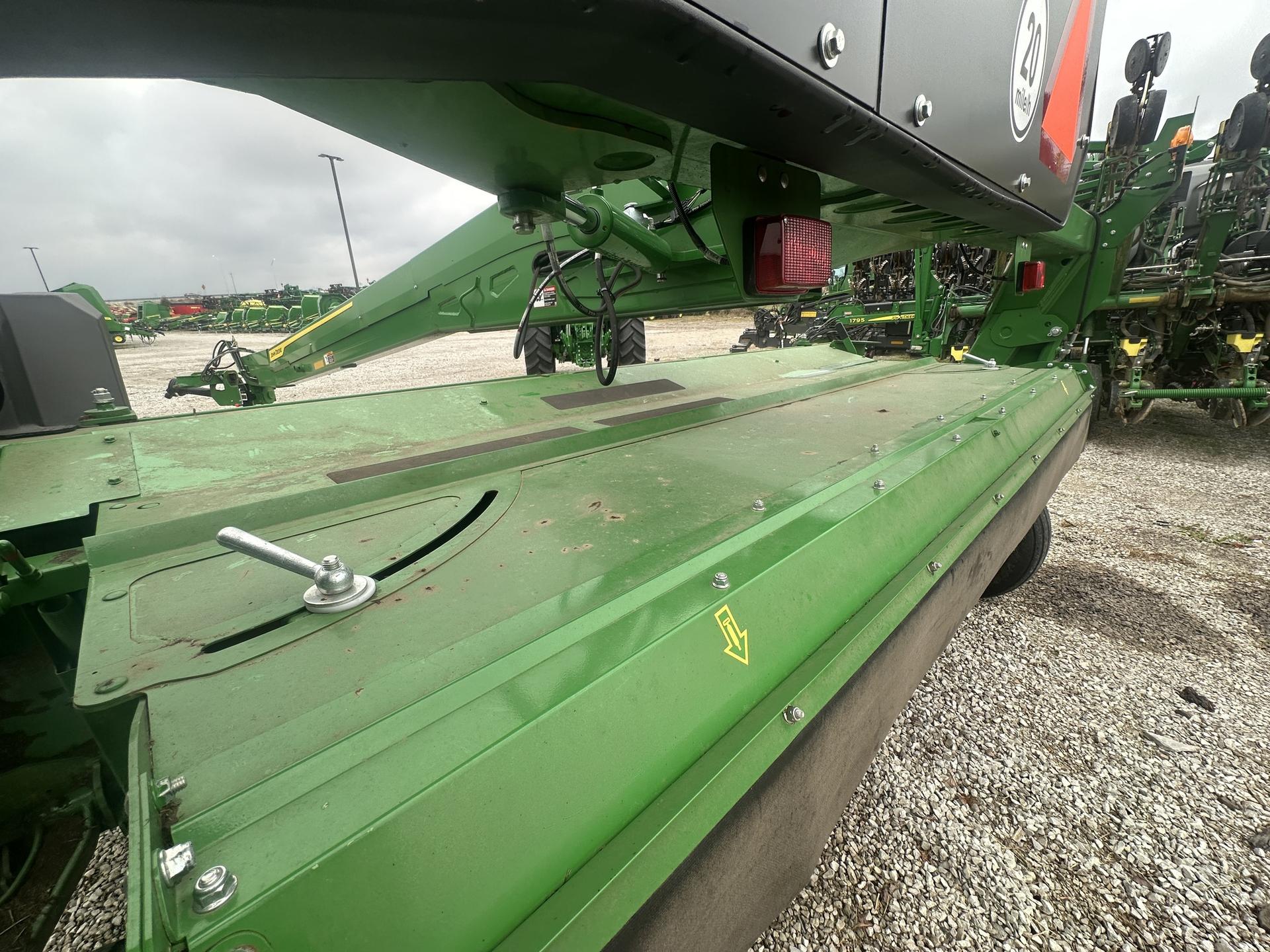 2023 John Deere C400 Image