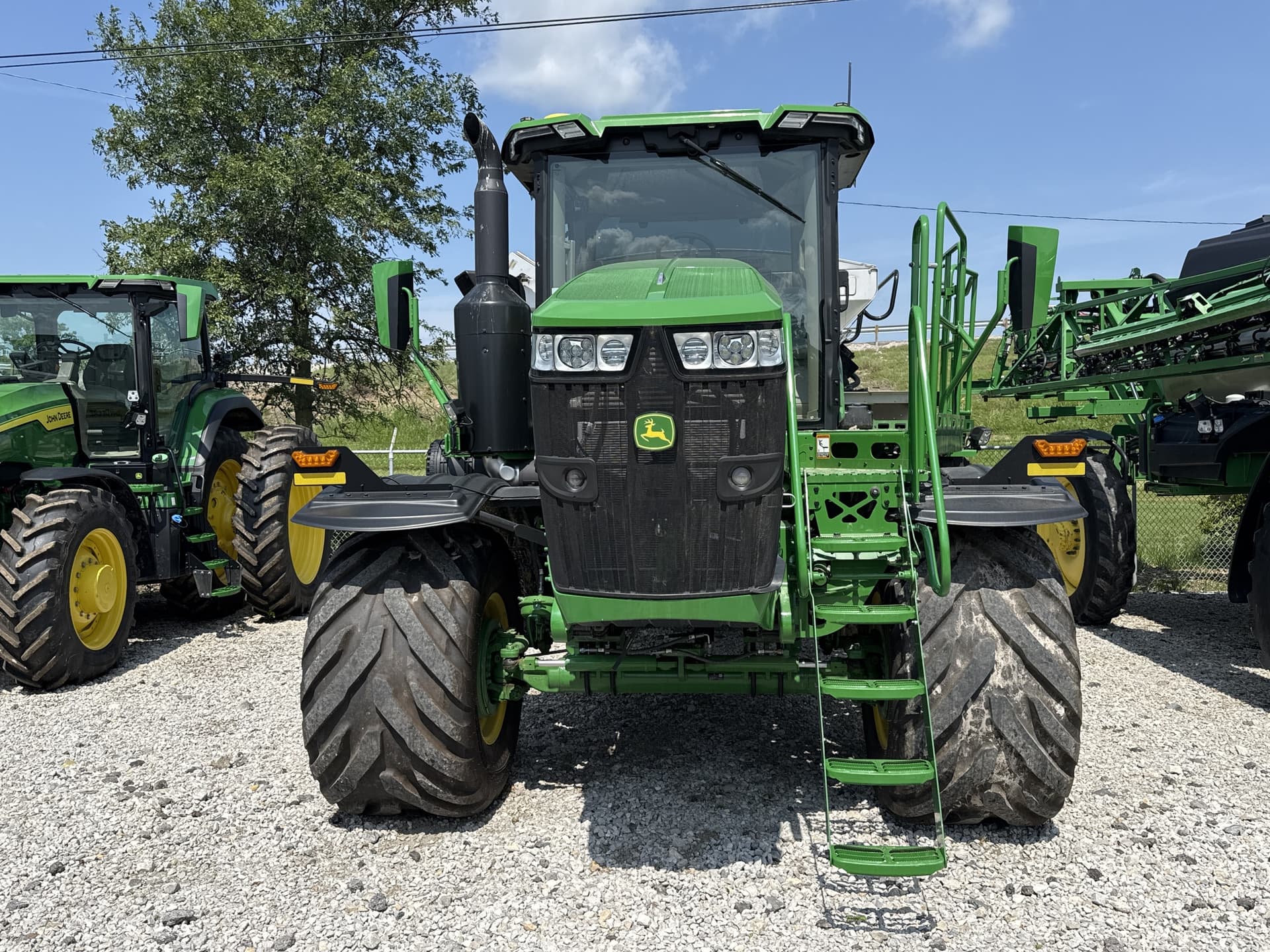 2024 John Deere 800R Image