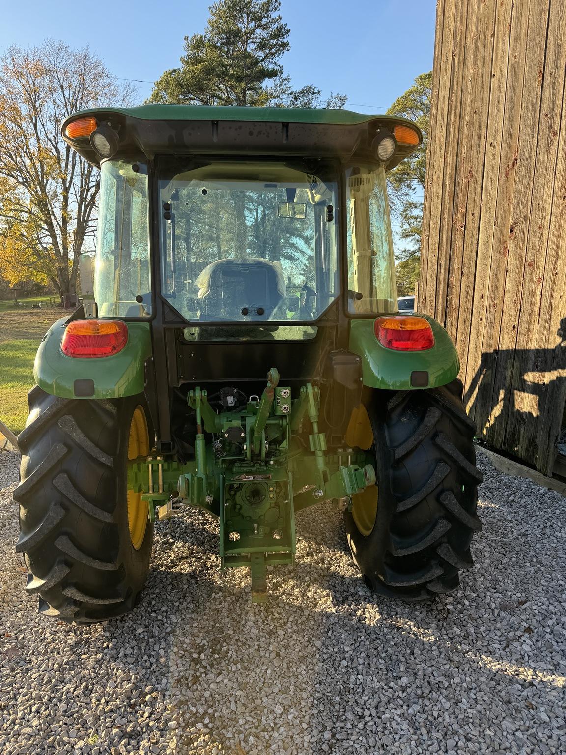 2018 John Deere 5075E Image