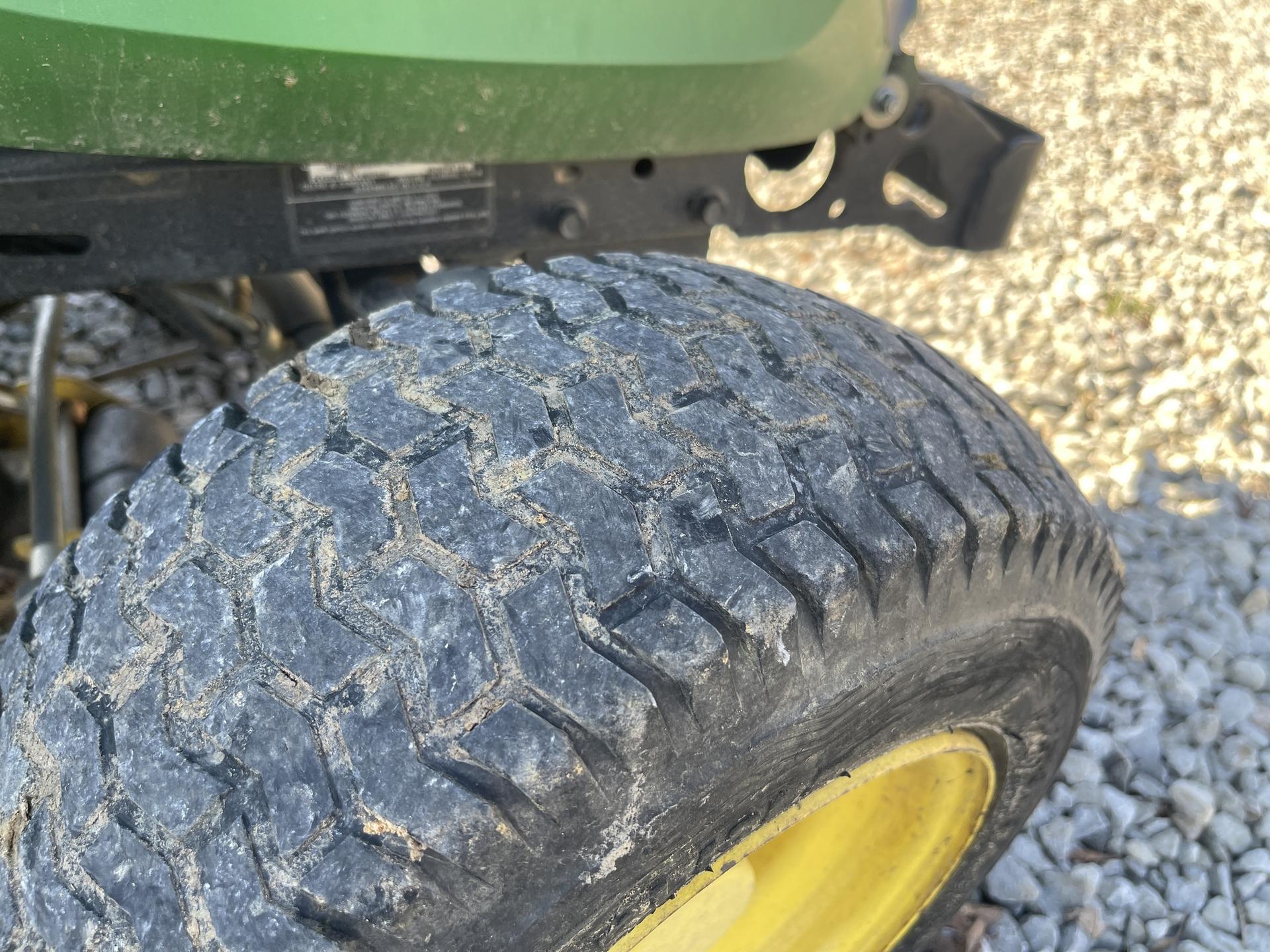 2015 John Deere X590 Image