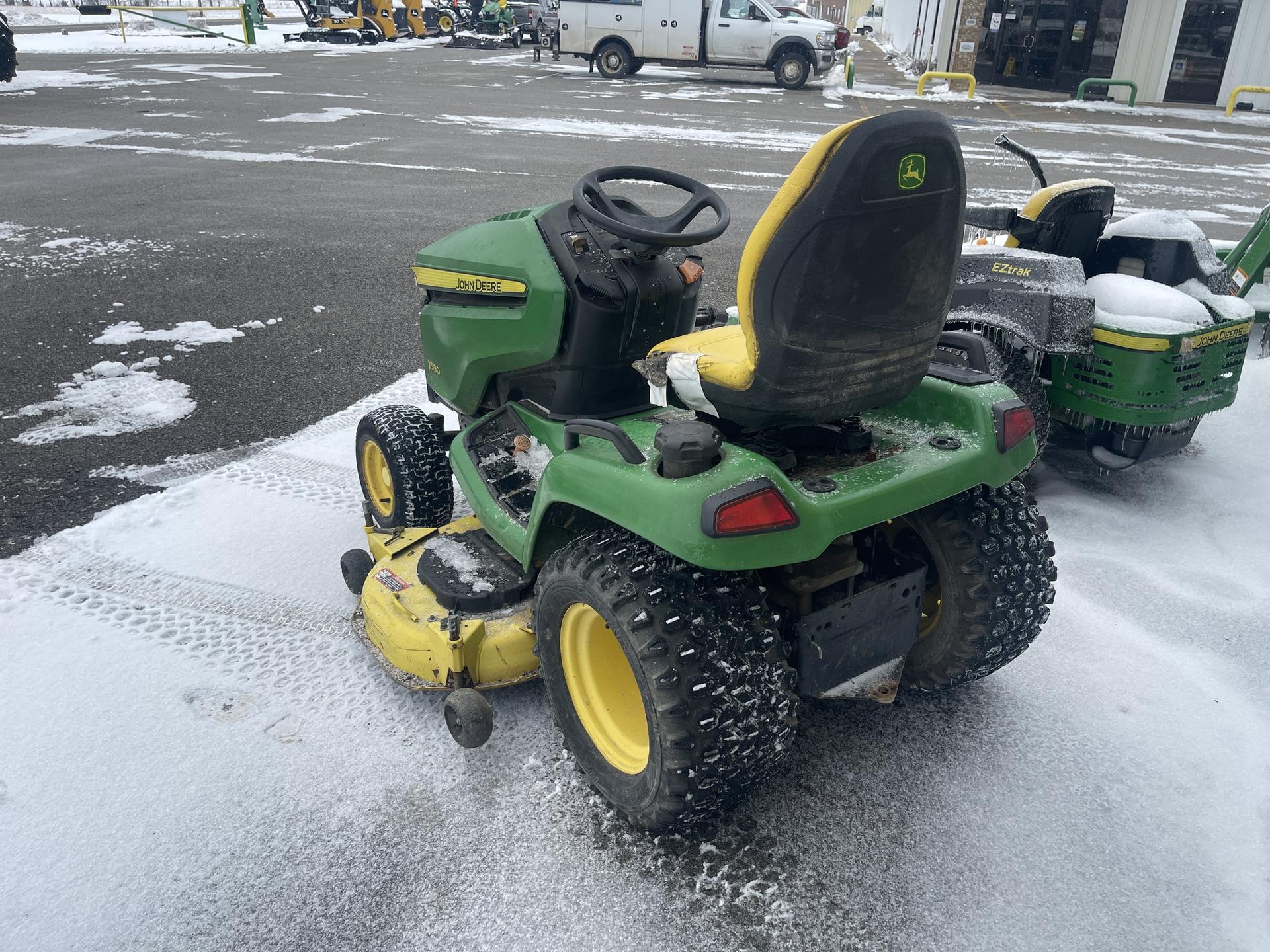 2015 John Deere X590 Image