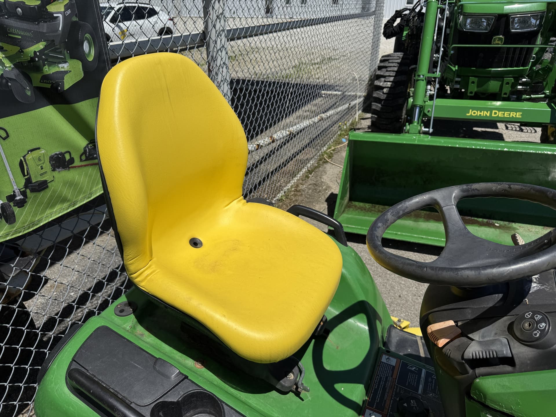 2015 John Deere X590 Image