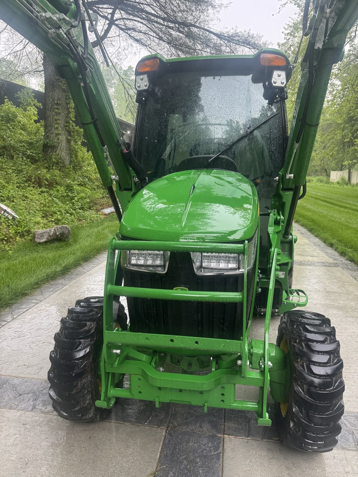 2024 John Deere 3046R Image