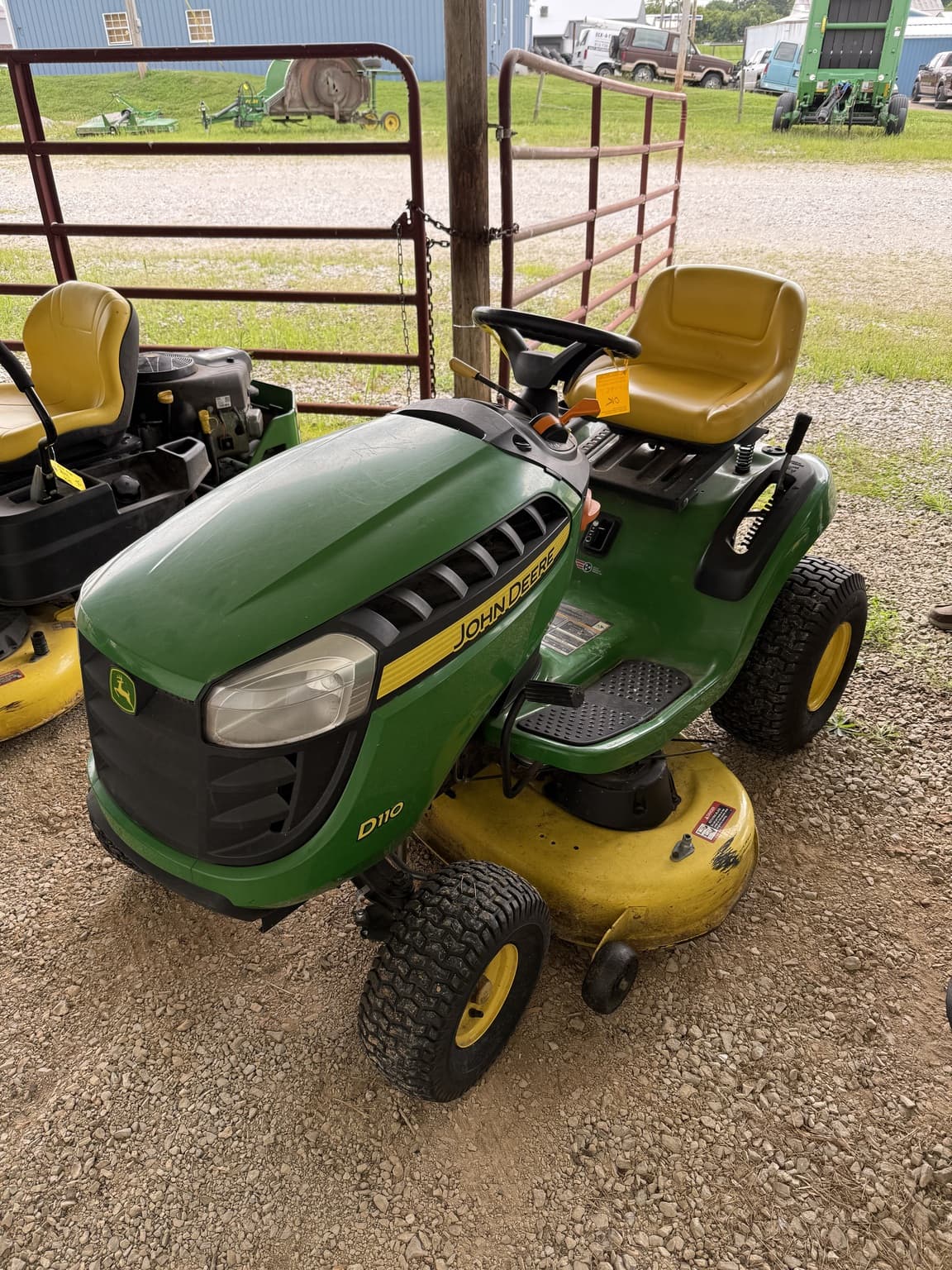 2011 John Deere D110 Image