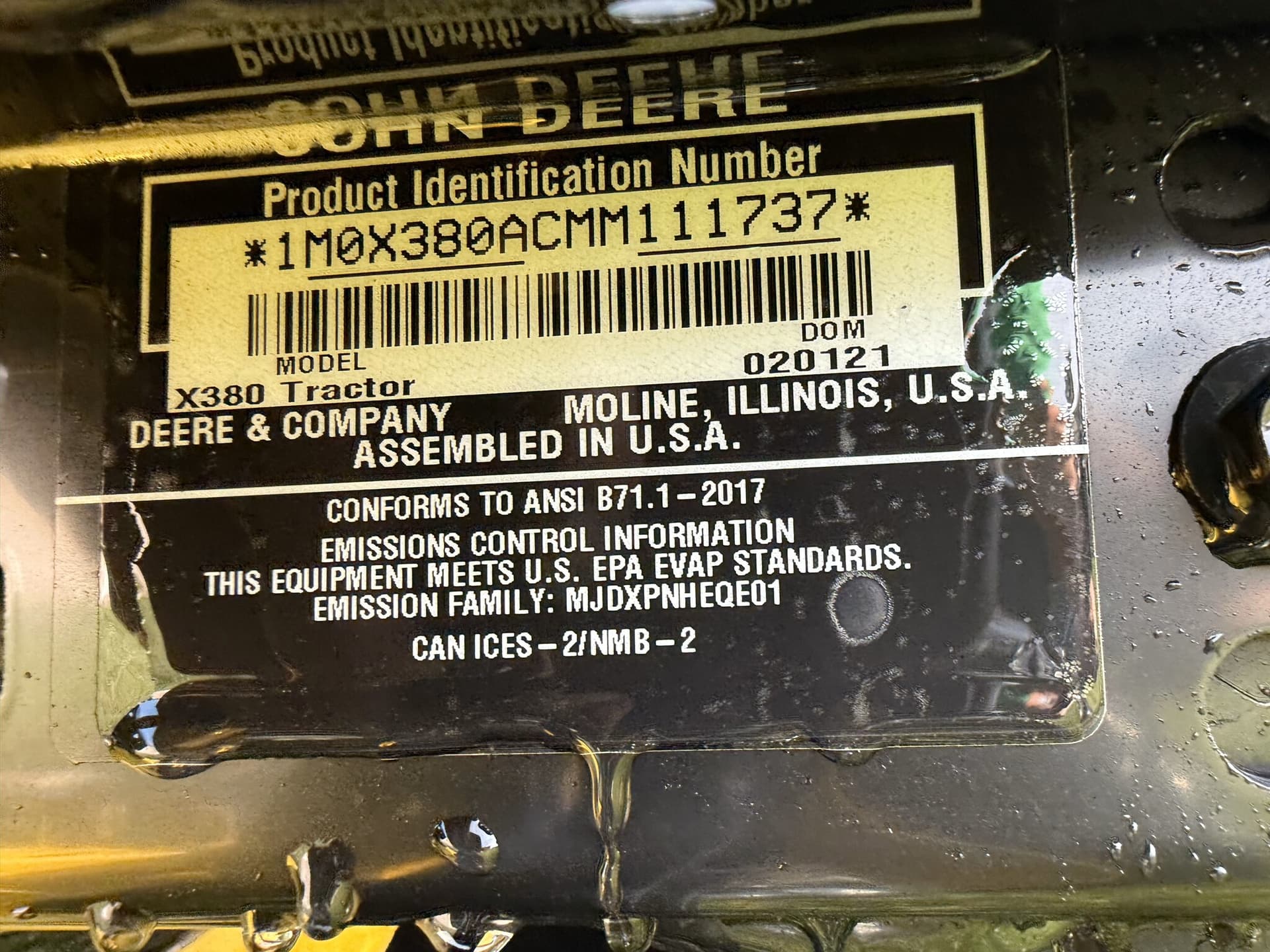 2021 John Deere X380 Image