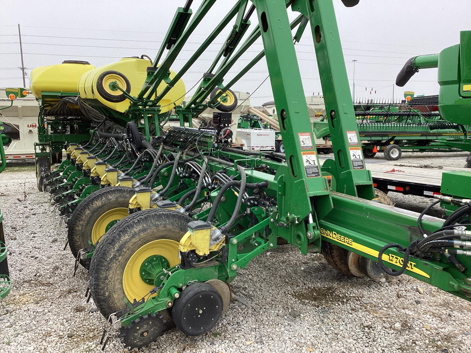 2014 John Deere 1770NT