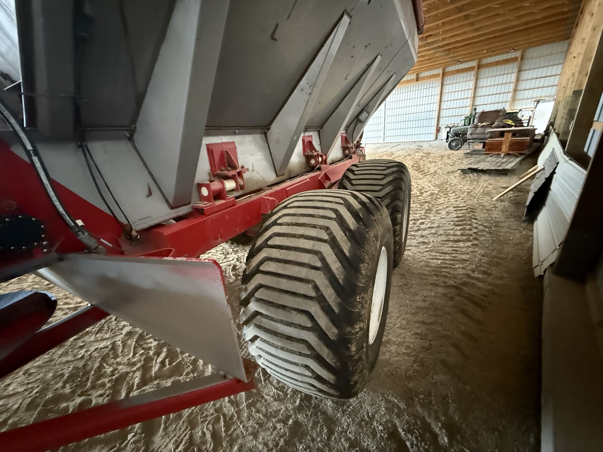 2021 Chandler Spreaders Inc. 40 PTT-FT-EXW Image