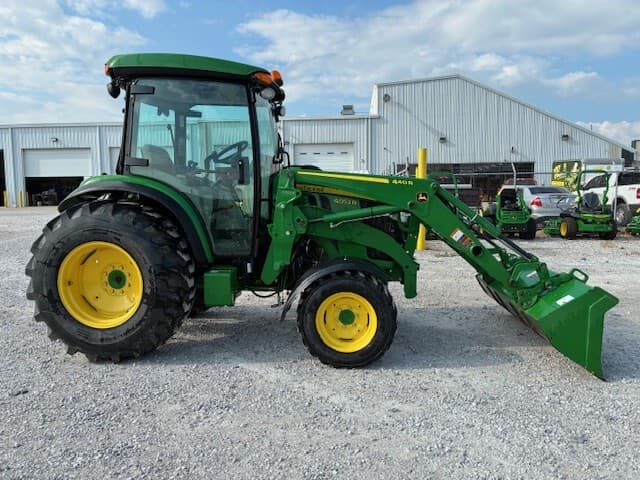 2021 John Deere 4052R Image