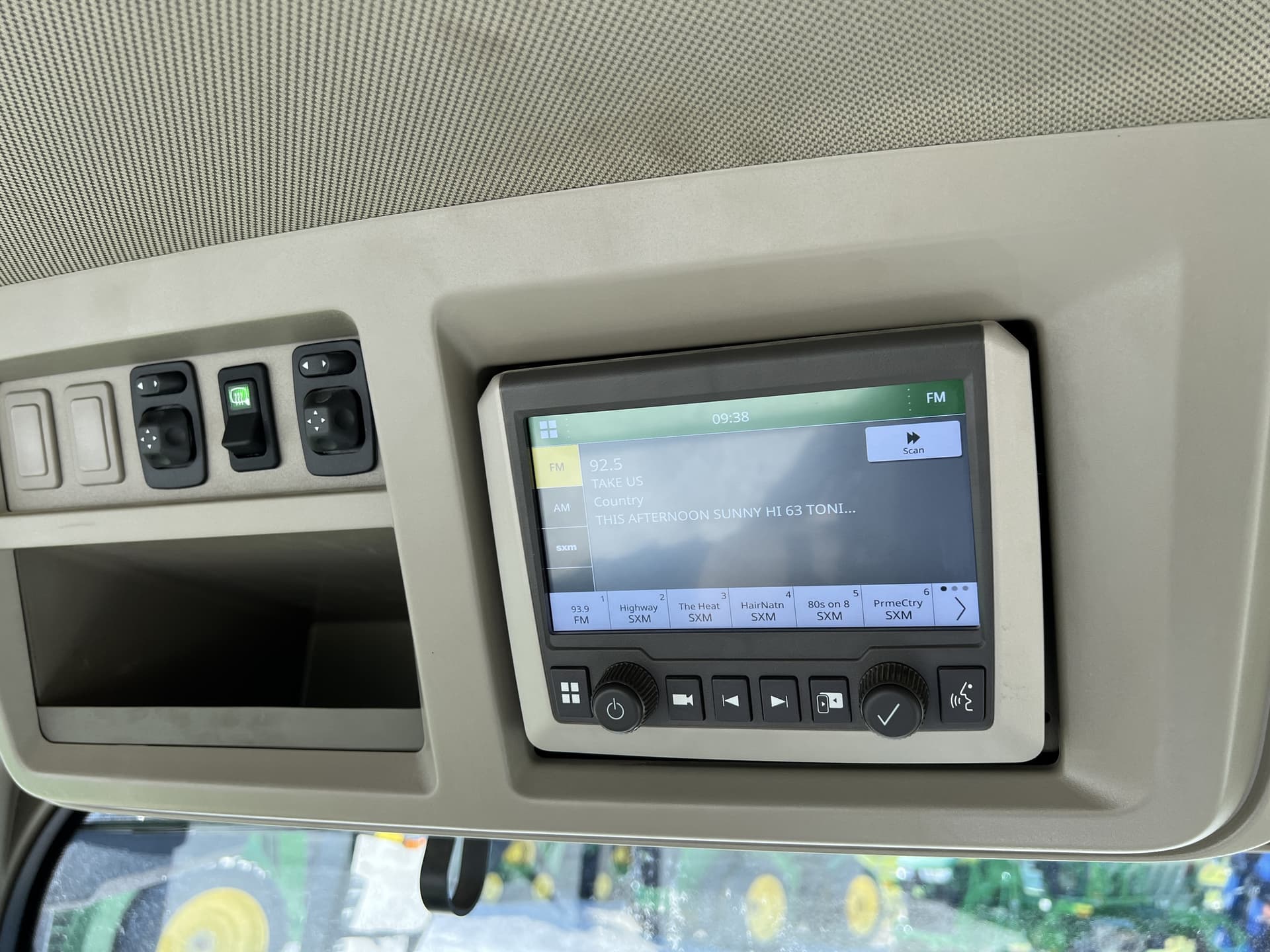 2021 John Deere 8R 280 Image