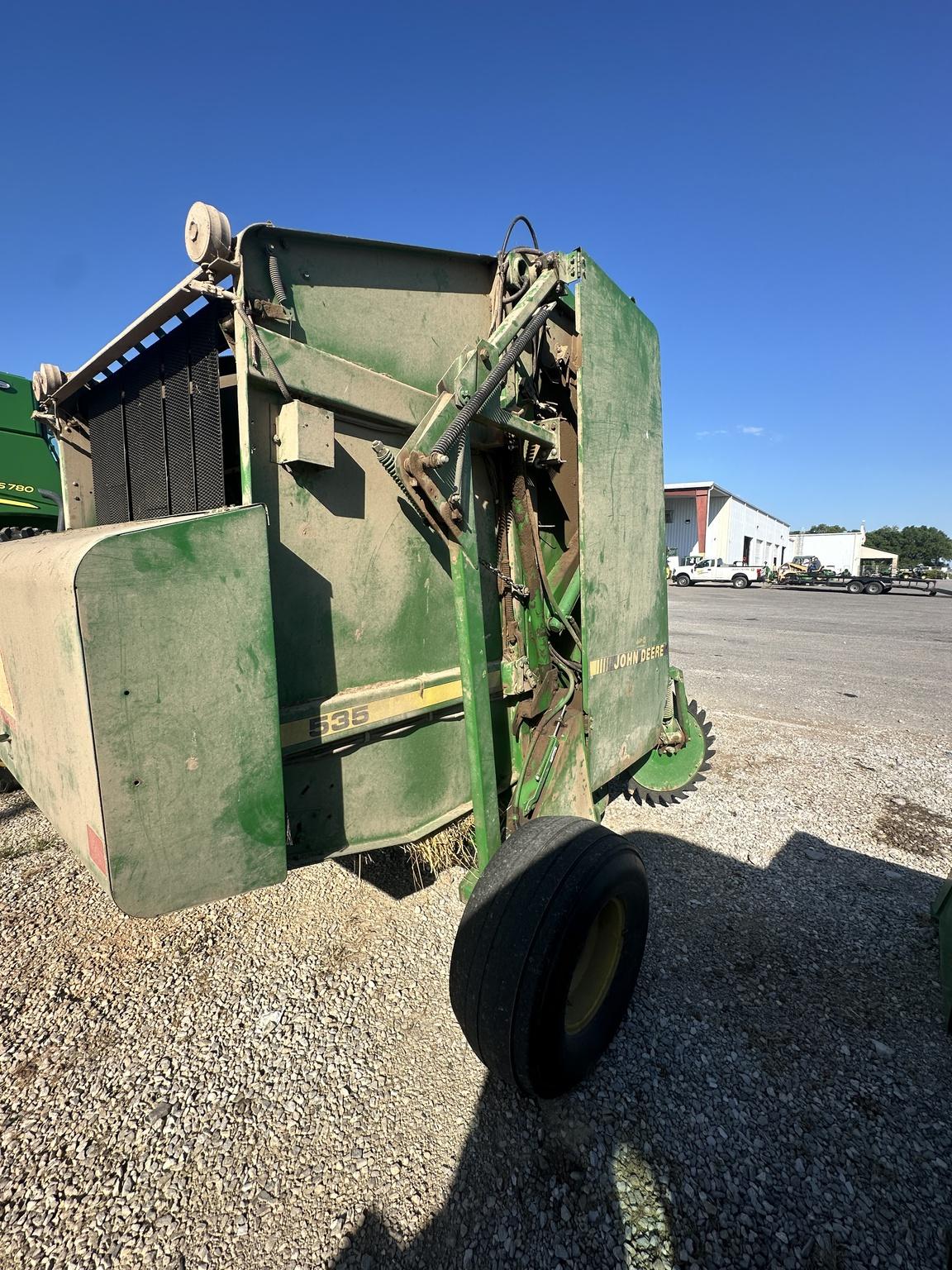 1996 John Deere 535