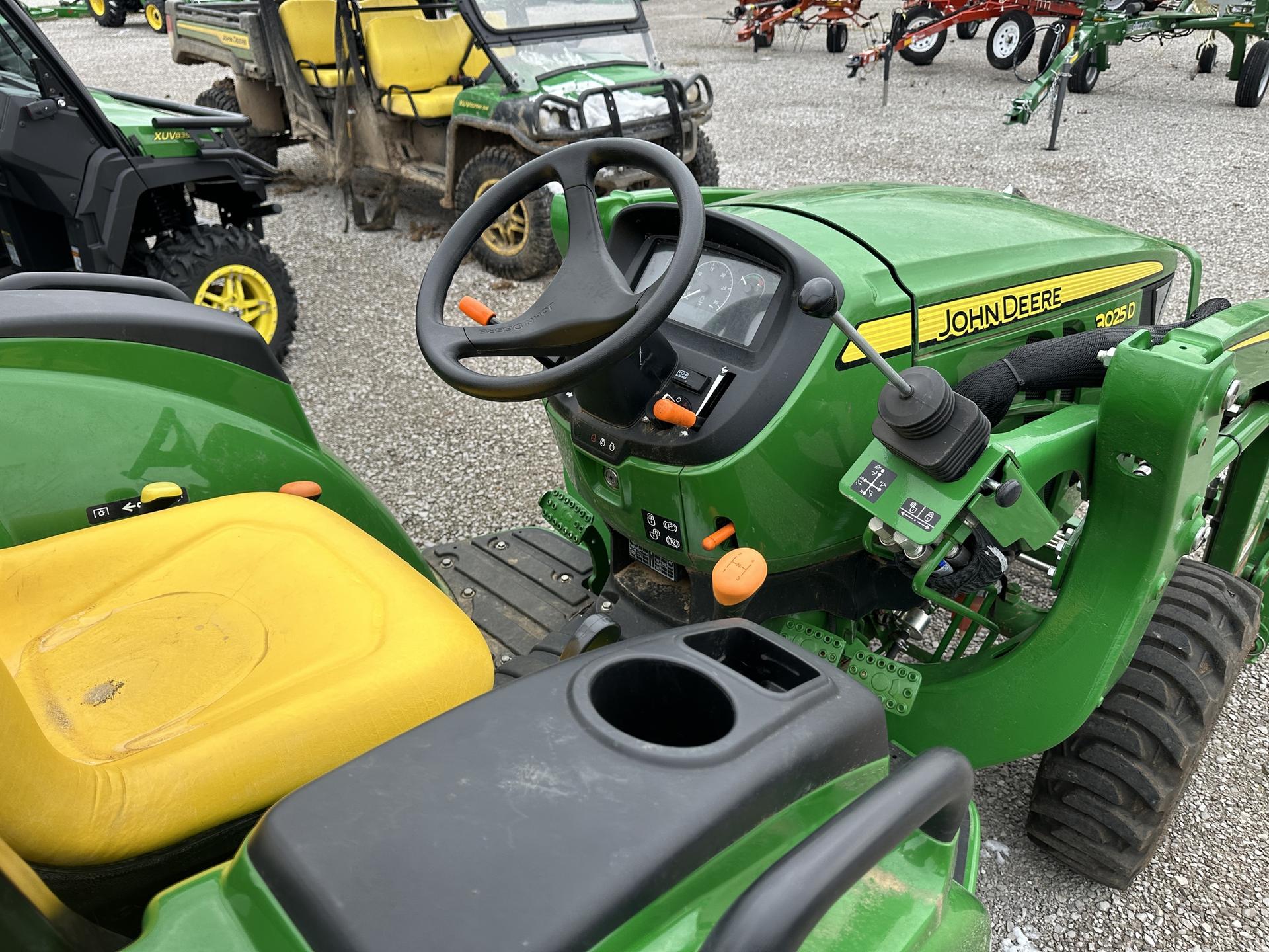 2021 John Deere 3025D Image