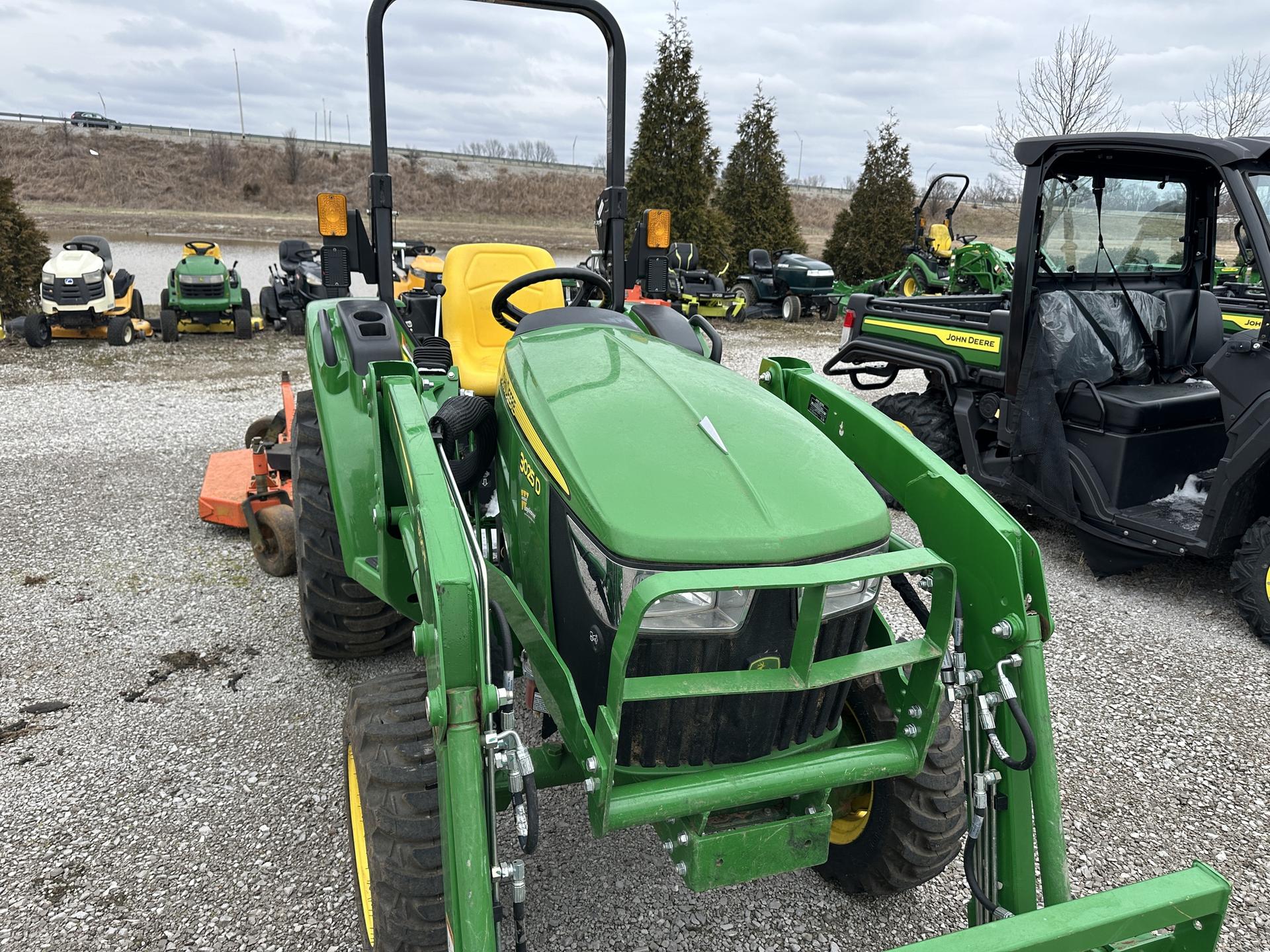 2021 John Deere 3025D Image