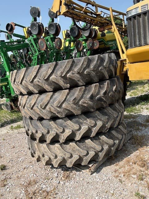 2005 RoGator 1264 Image