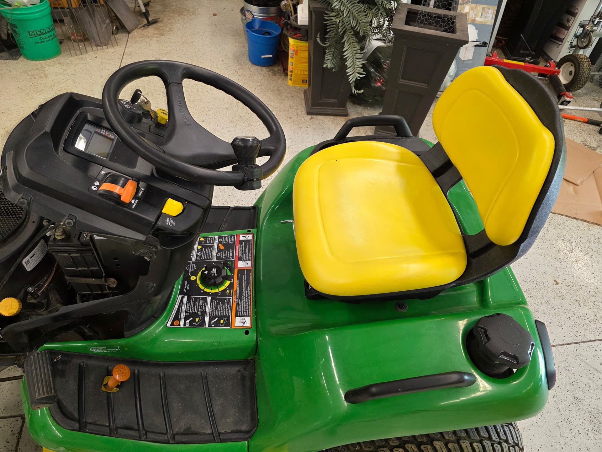 2021 John Deere X570 Image
