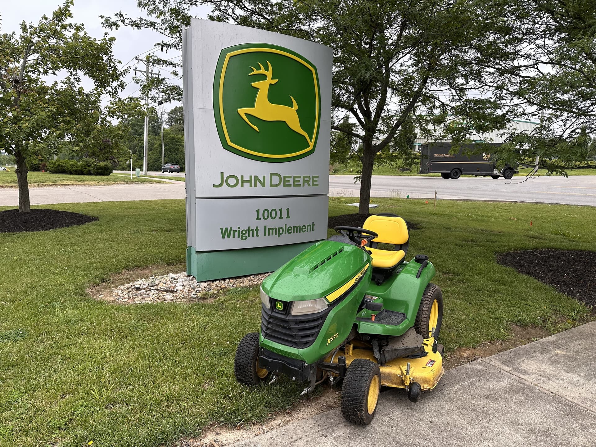 2021 John Deere X570 Image