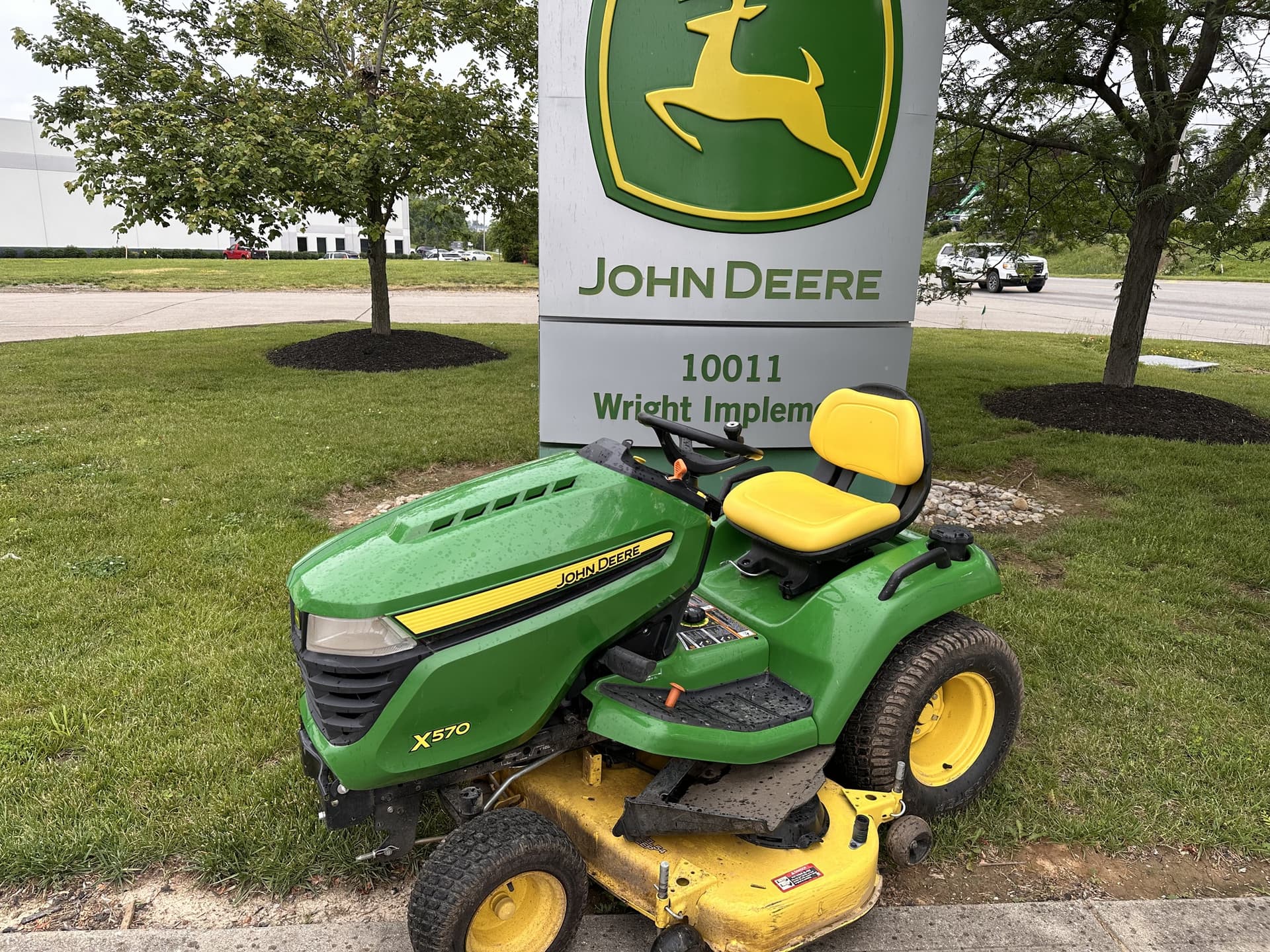 2021 John Deere X570 Image