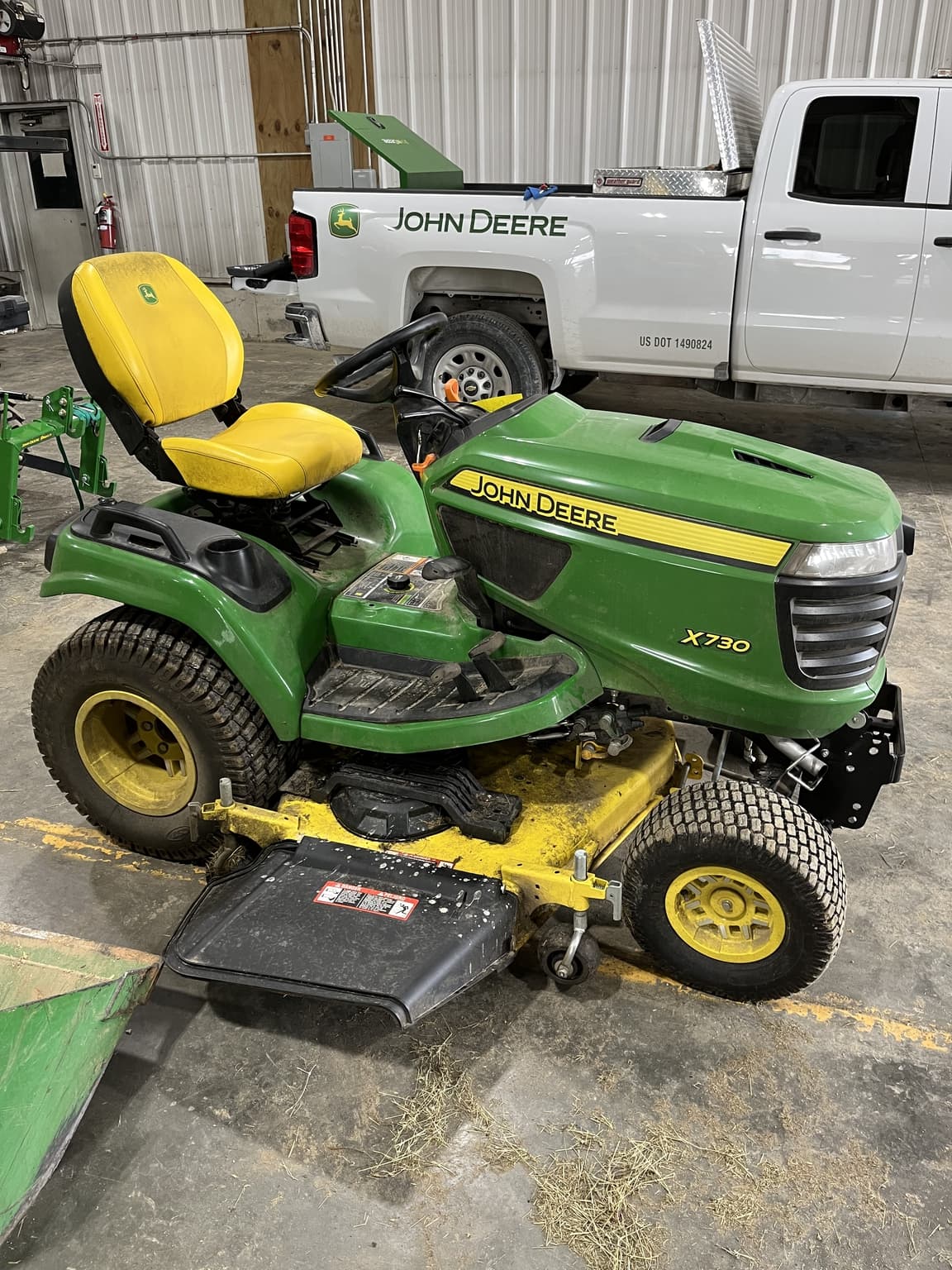 2022 John Deere X730 Image