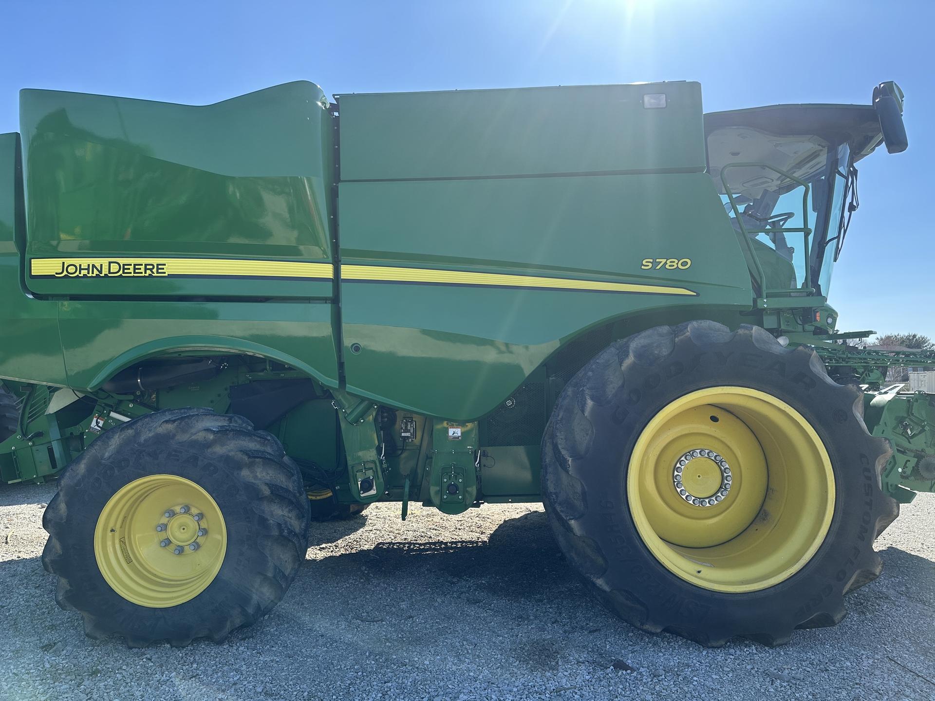 2021 John Deere S780 Image