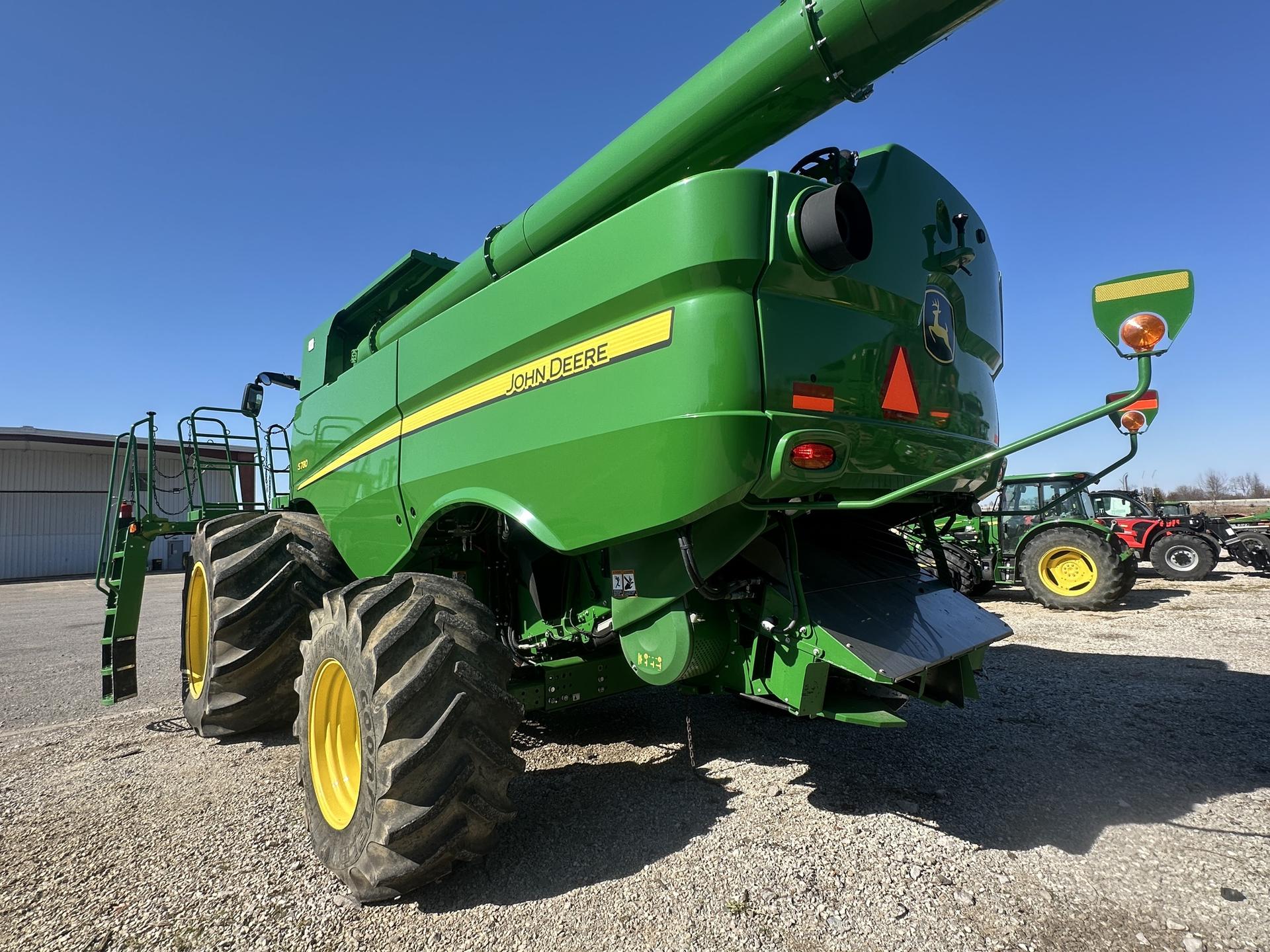 2021 John Deere S780 Image