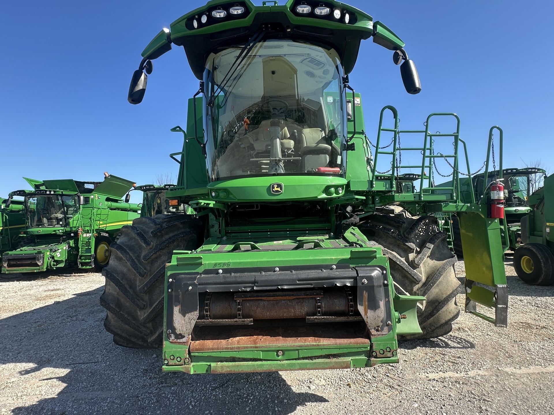 2021 John Deere S780 Image