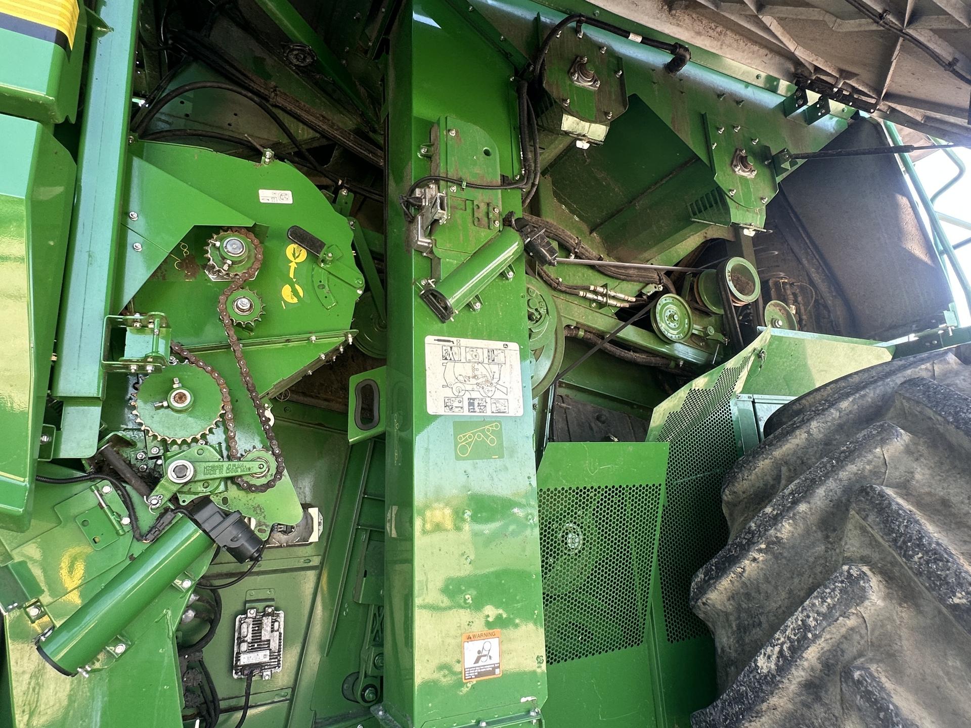 2021 John Deere S780 Image