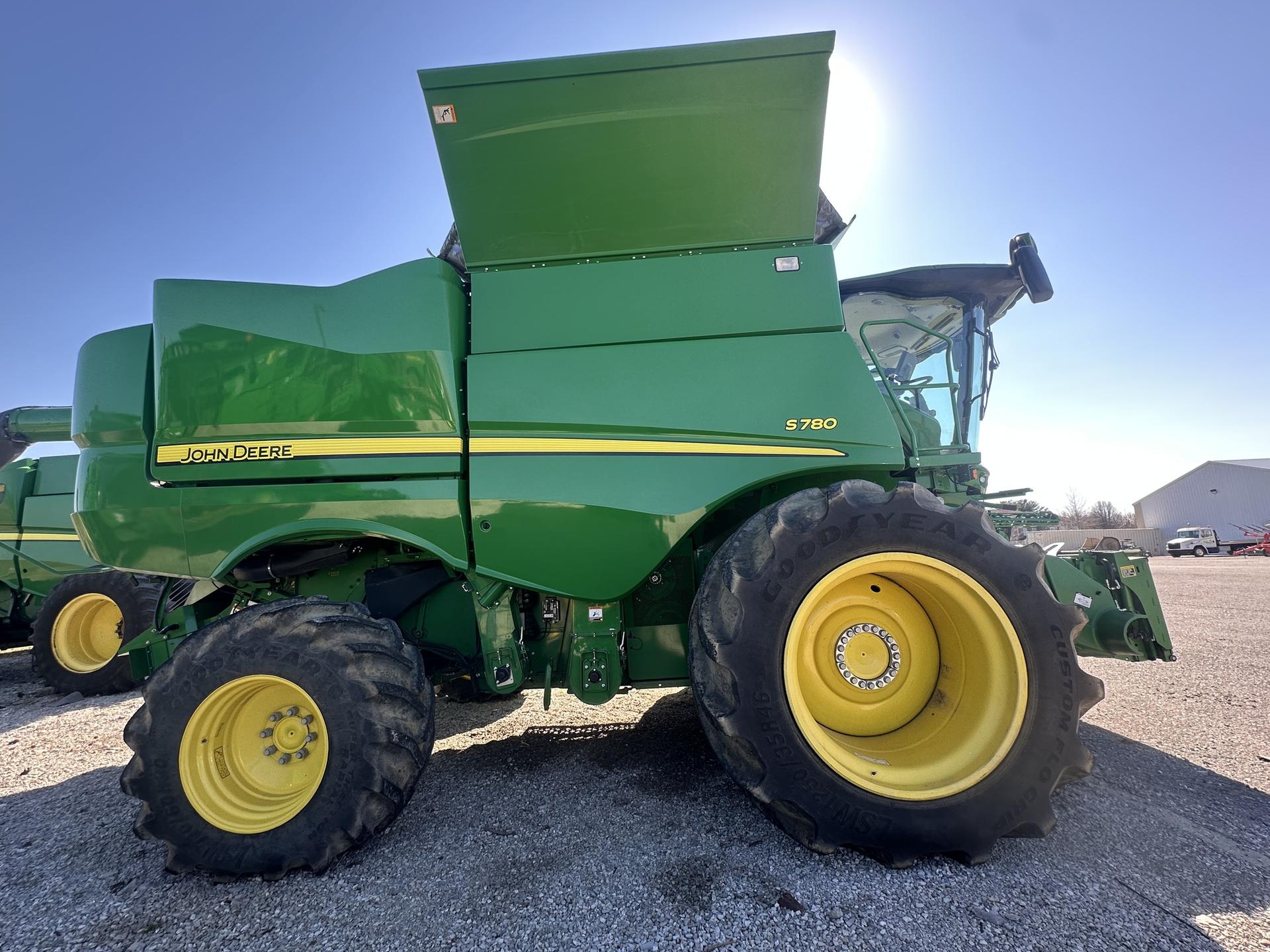 2021 John Deere S780 Image