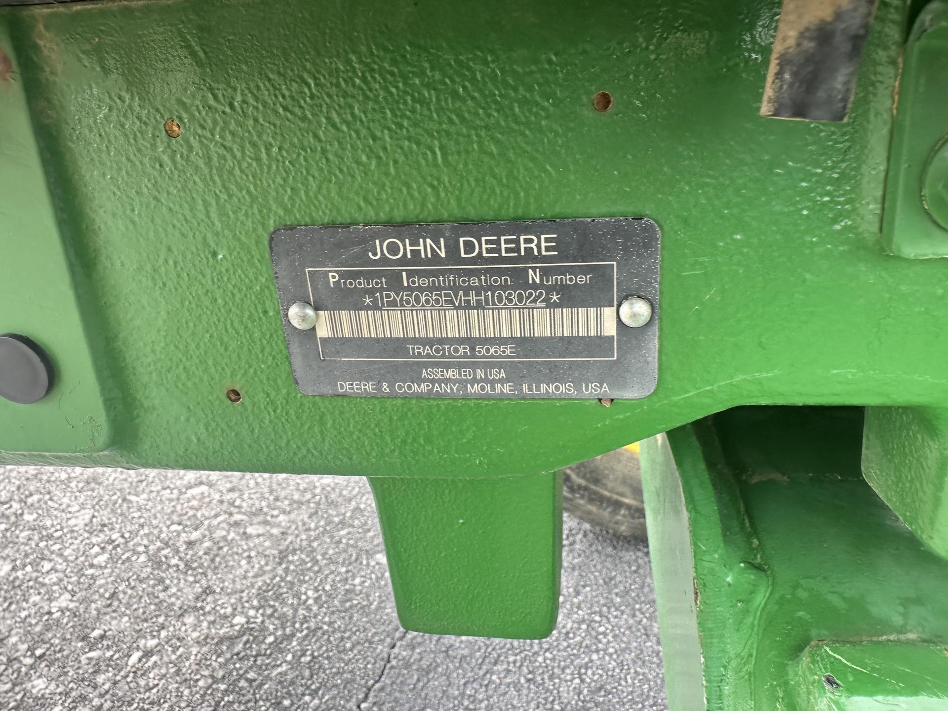 2017 John Deere 5065E Image