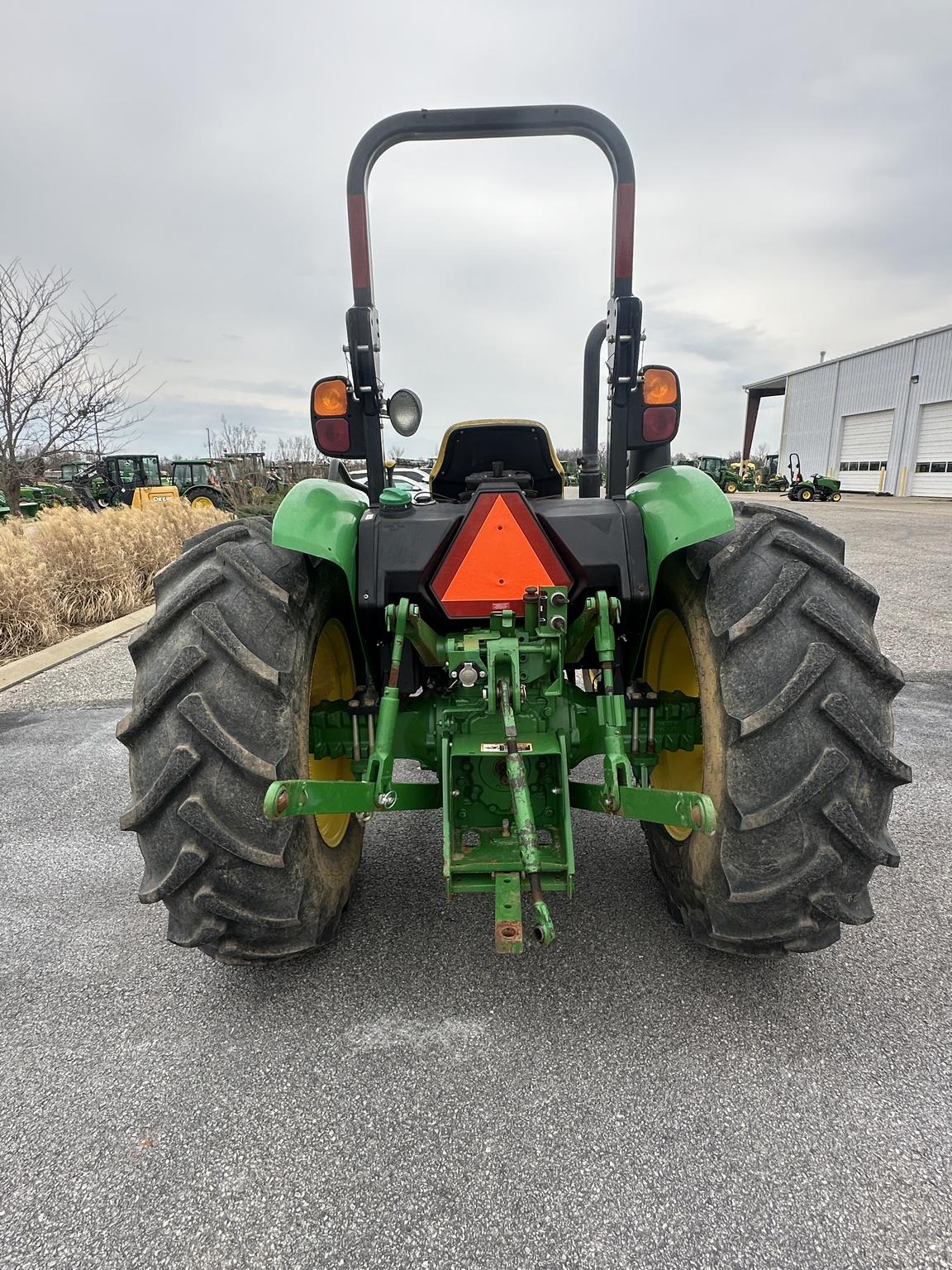 2017 John Deere 5065E Image