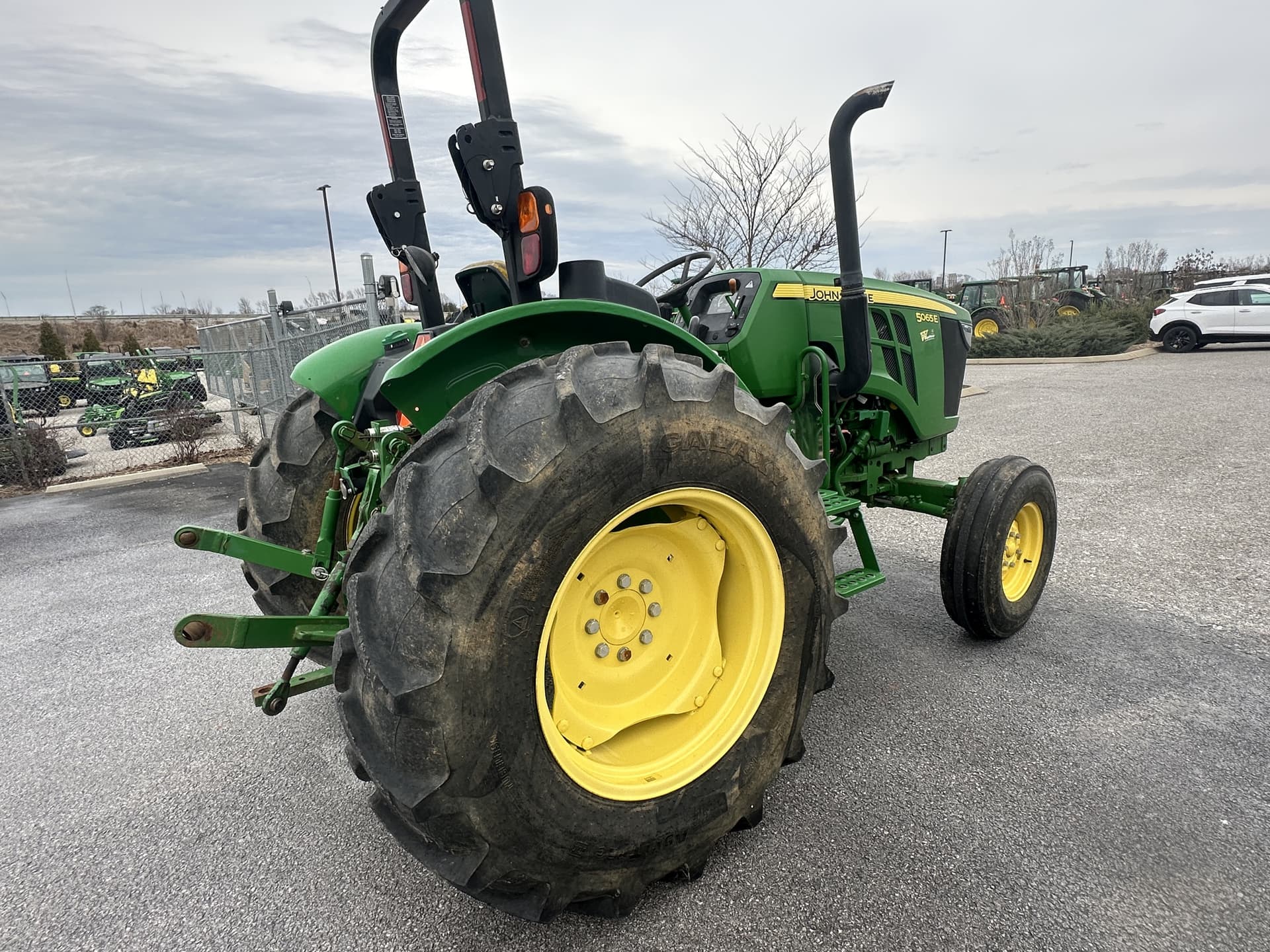 2017 John Deere 5065E Image