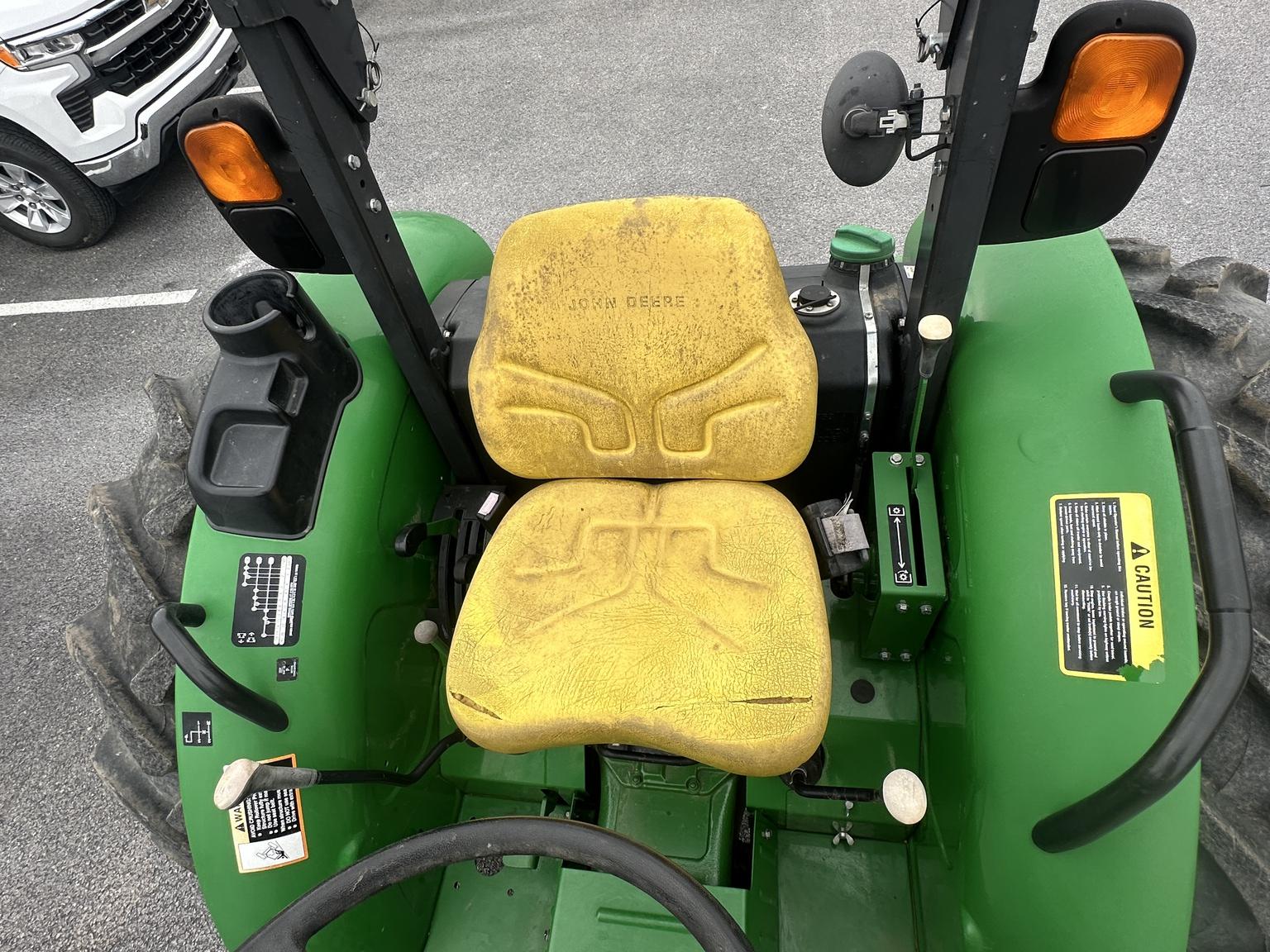 2017 John Deere 5065E Image