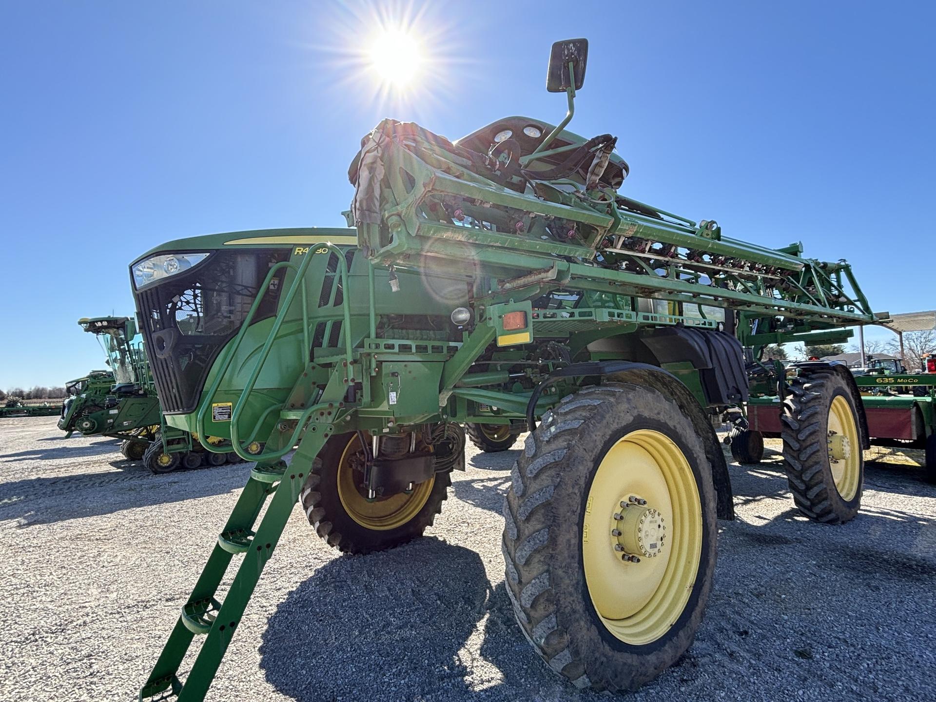 2015 John Deere R4030 Image