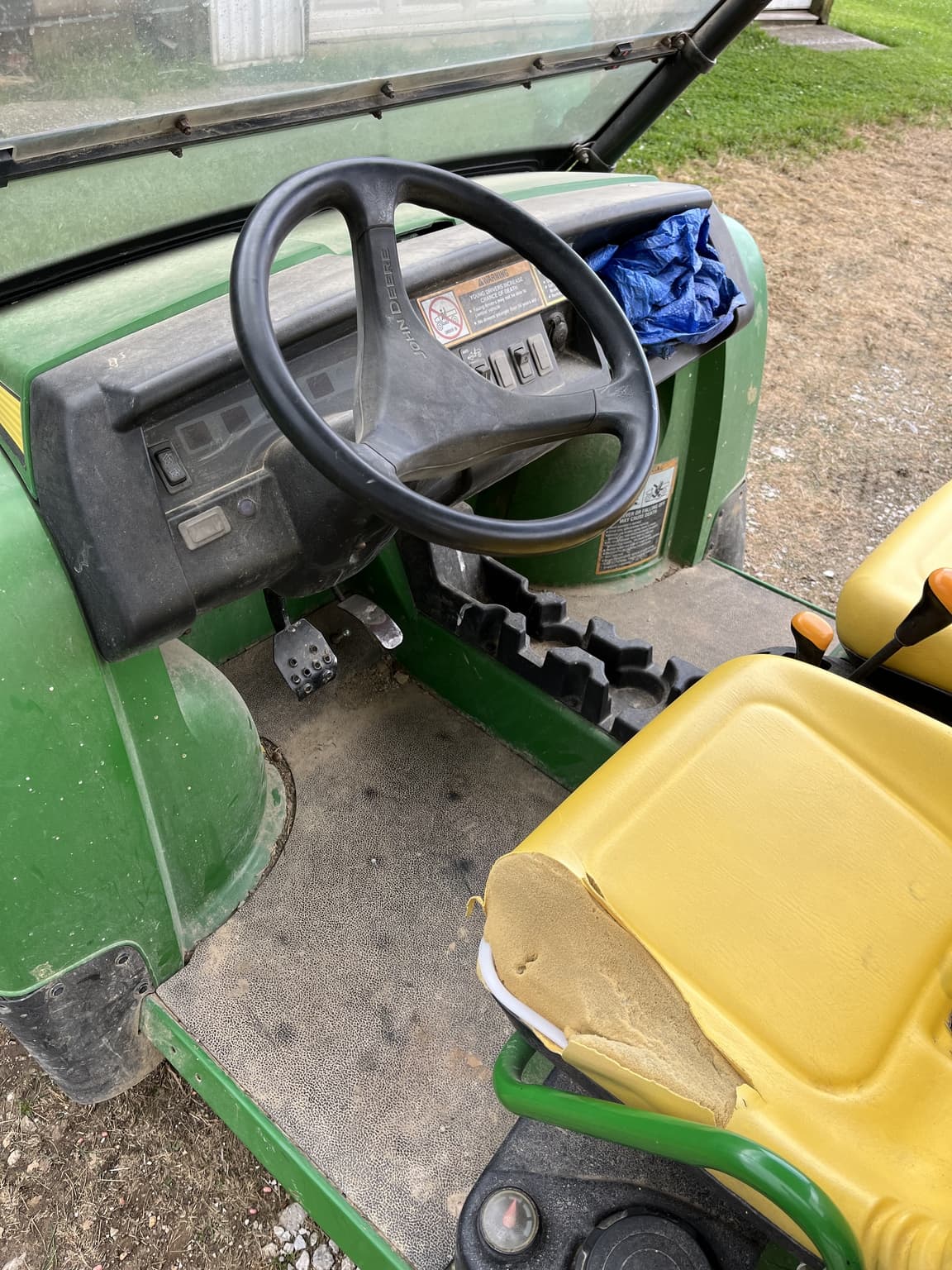 2007 John Deere XUV 620I GREEN Image