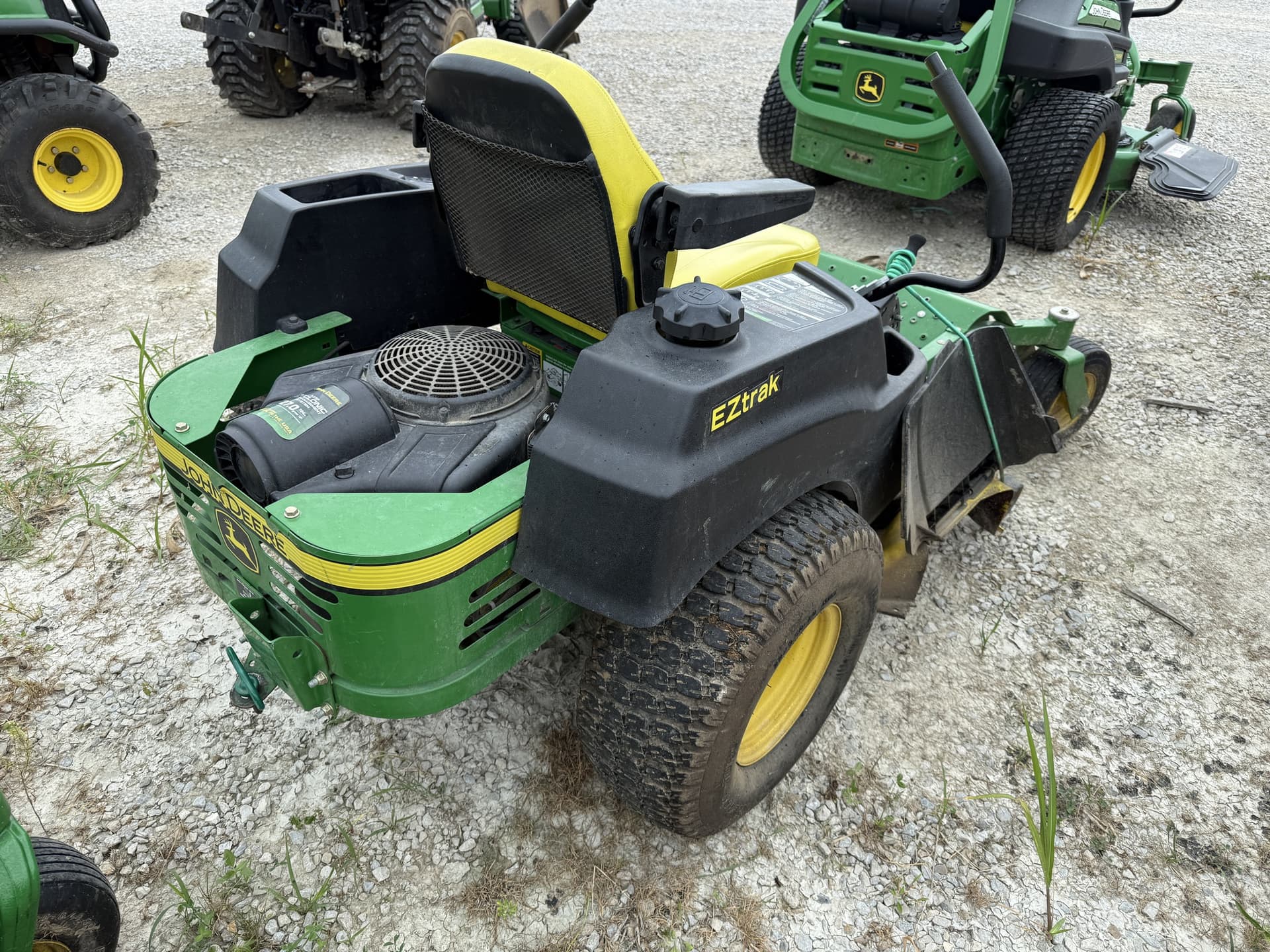 2013 John Deere Z445 Image