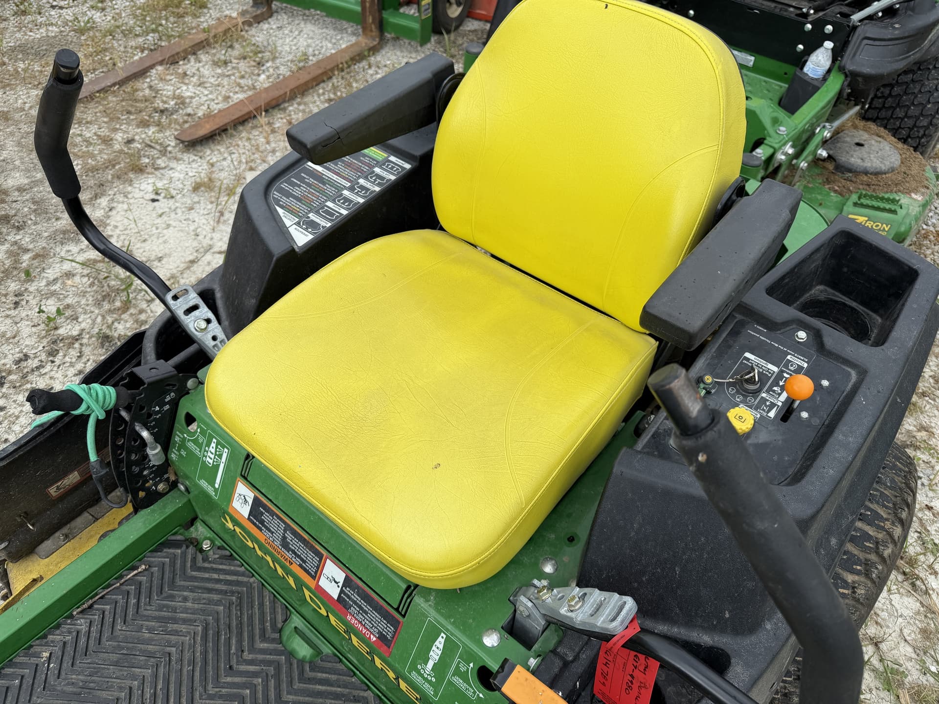 2013 John Deere Z445 Image