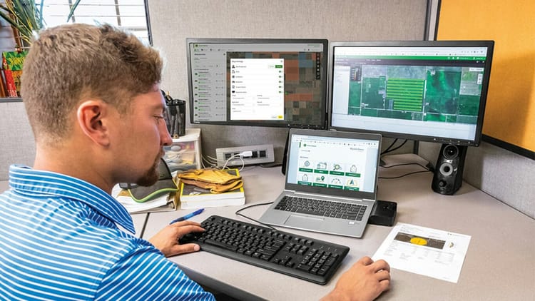 Operations Center PRO Dispatch From John Deere Operations Center™ PRO