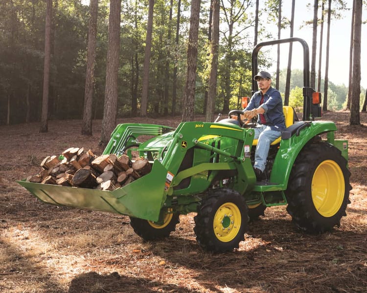 John Deere 3025D