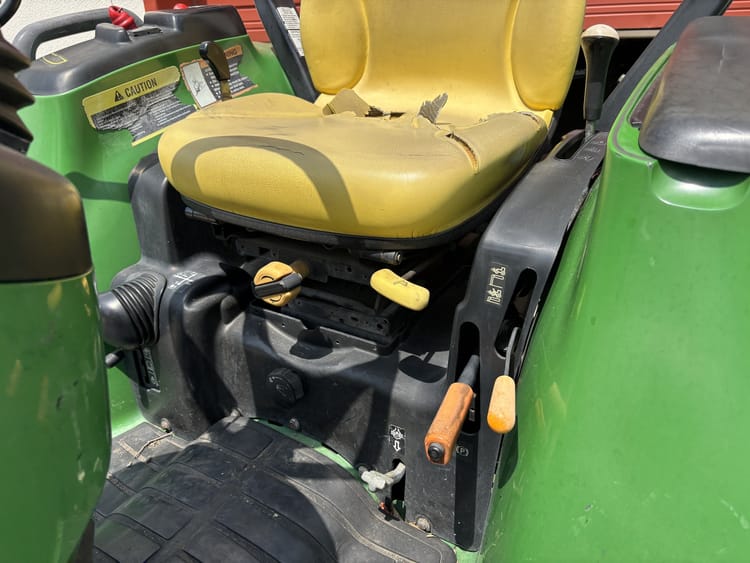 2005 John Deere 3120 Image