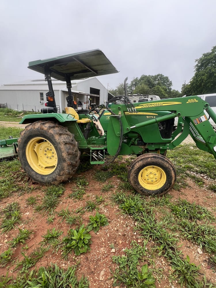 2009 John Deere 5075E Image