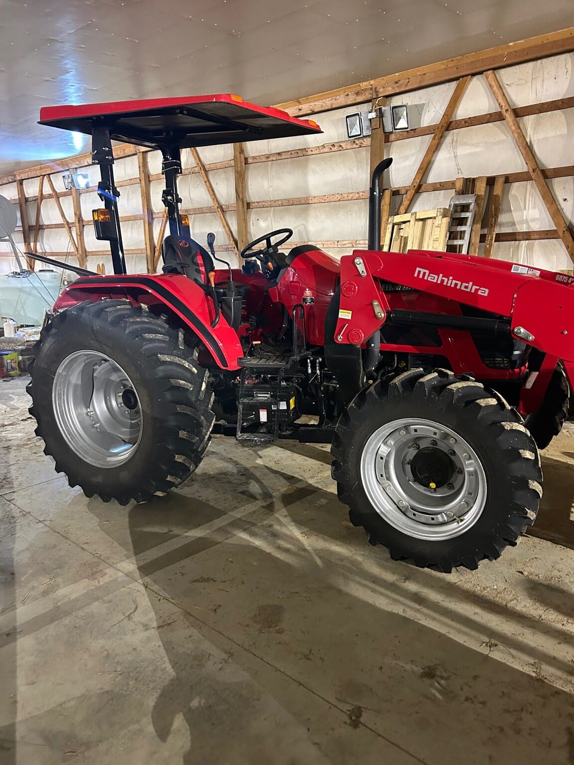 2023 Mahindra 6075 Image