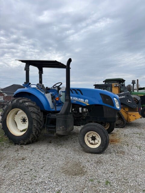2016 New Holland TS6.120 T4B Image
