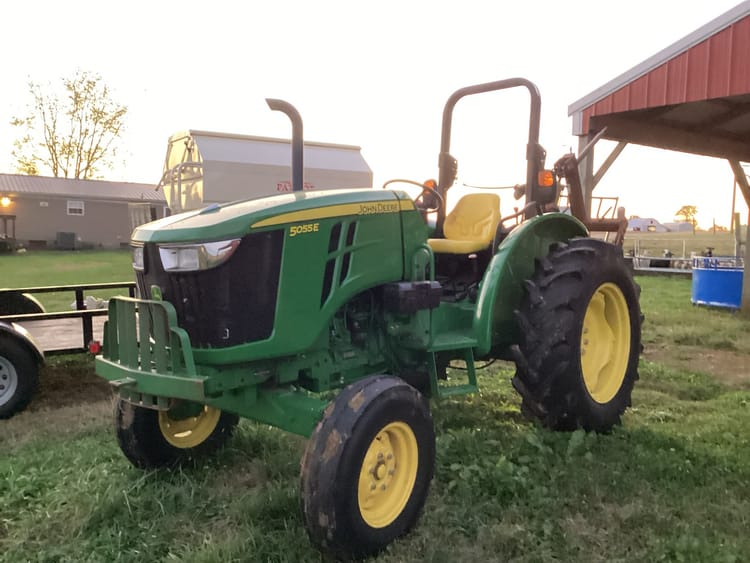 2015 John Deere 5055E Image