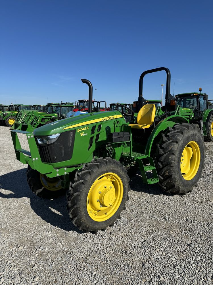 2022 John Deere 5045E