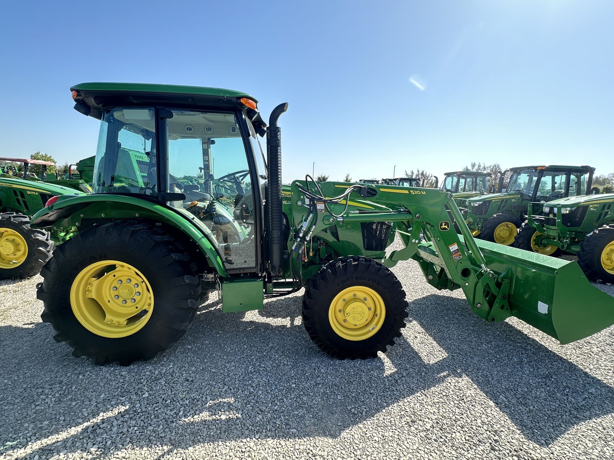 2022 John Deere 5075E Image