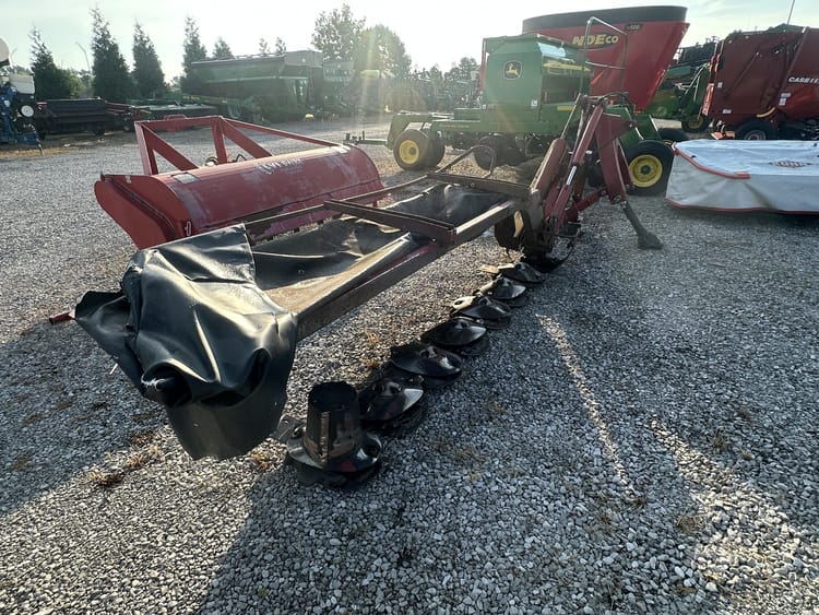 2015 New Holland H6750 Image