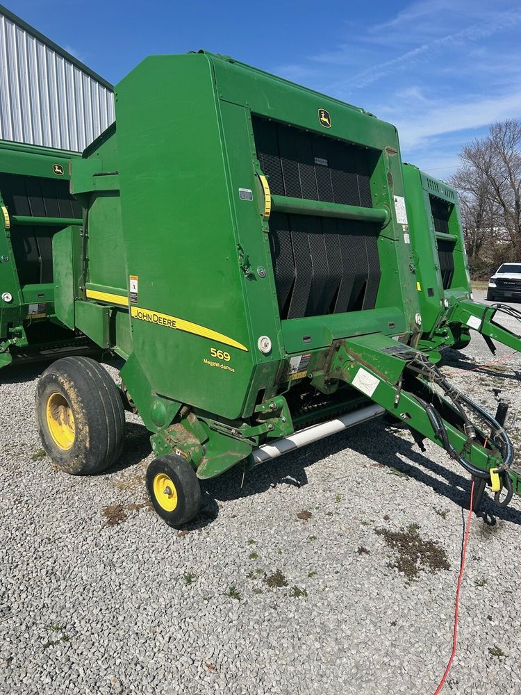 2016 John Deere 569 Std Image