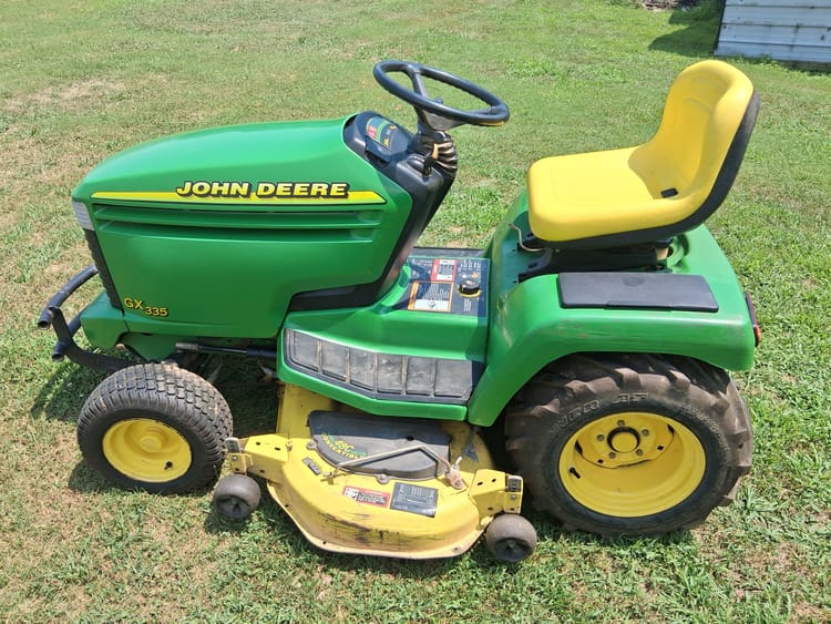 2001 John Deere GX335 Image