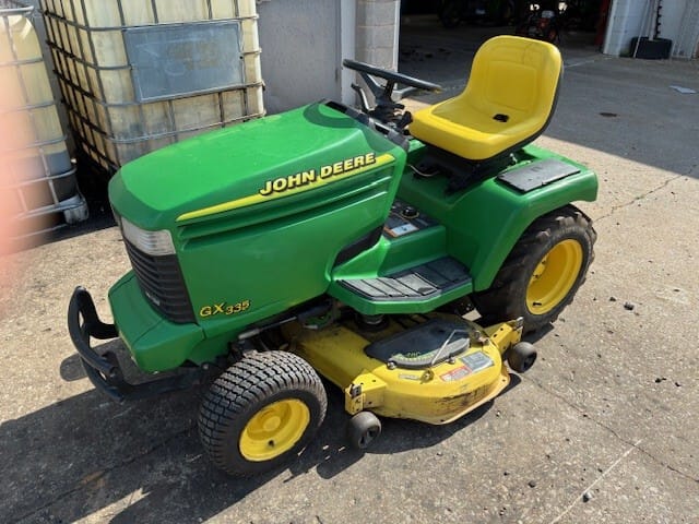 2001 John Deere GX335 Image
