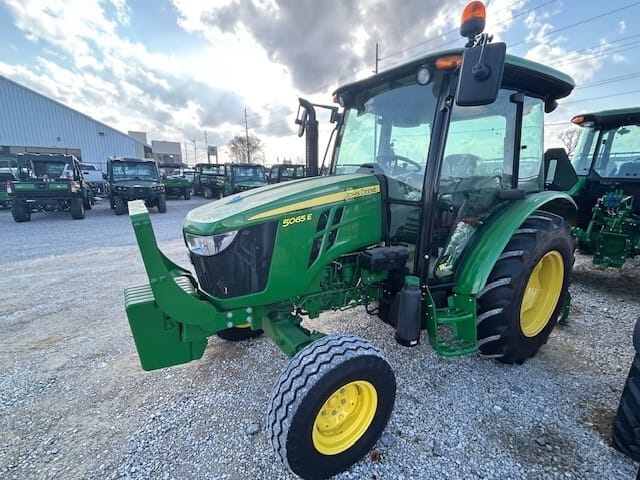 2020 John Deere 5065E Image